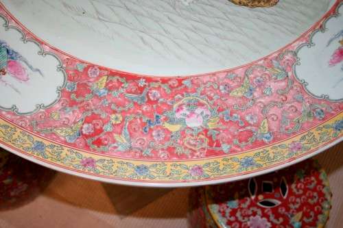 **RS17** A stunning & vibrant hand painted Chinese glaze porcelain garden table & 4x stools