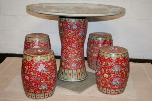 **RS17** A stunning & vibrant hand painted Chinese glaze porcelain garden table & 4x stools