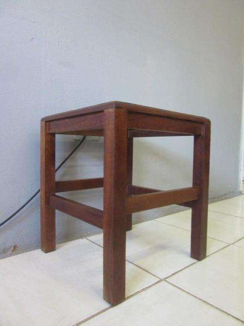 **RA17** A Stunning & well made vintage cognac oak riempie foot stool with leather riempies