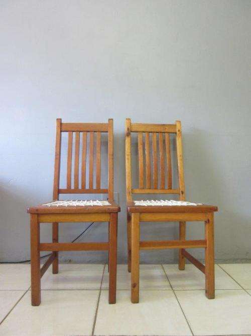 2x fabulous vintage solid wooden riempie dining room chairs, beautiful!! Price/chair