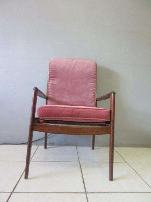 A wonderful retro arm chair with cushions in great condition - lovely in a retro lounge