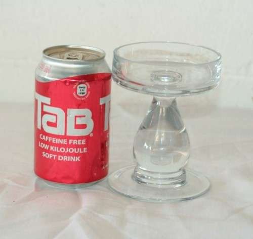 An awesome clear glass candle stand for a larger broader candle in excellent condition - RS17Sale
