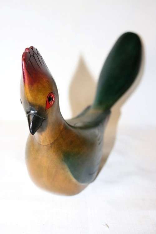 A magnificent "Feathers of Knysna" Purple Crested Lourie hand carved figurine *limited edition*