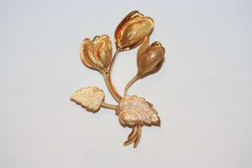 **RS17** A collection of 5x  vintage ladies brooches incl. a stone brooch, in gorgeous condition!