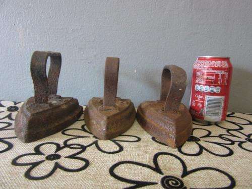 Three fantastic and very collectable vintage/ antique cast iron coal stove clothes iron - price/iron