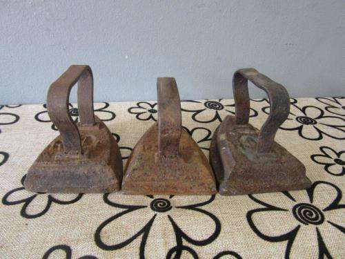 Three fantastic and very collectable vintage/ antique cast iron coal stove clothes iron - price/iron