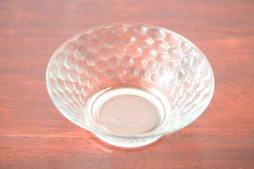 A stunning set of 7x glass dessert bowls w/ gorgeous raised "dots" pattern in great condition - AAA