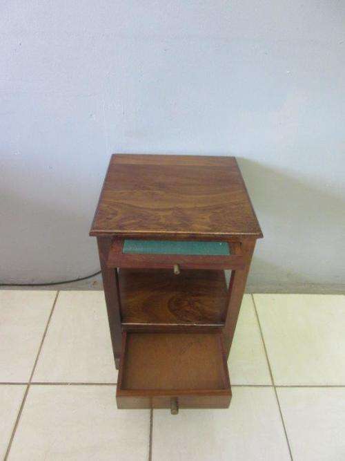 A lovely modern single pedestal/ occasional table with a drawer  in amazing condition - very stylish