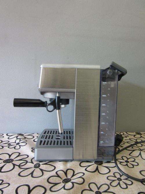 An awesome Breville Café Venezia Espresso Machine - perfect for the coffee connoisseur