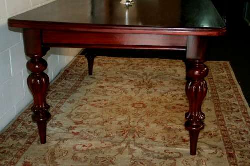 A fantastic large 6 to 8-seater mahogany dining table w/ stunning carved & detailed legs - RS17Sale