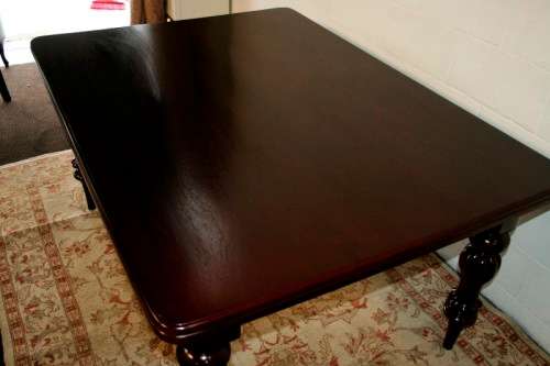 A fantastic large 6 to 8-seater mahogany dining table w/ stunning carved & detailed legs - RS17Sale