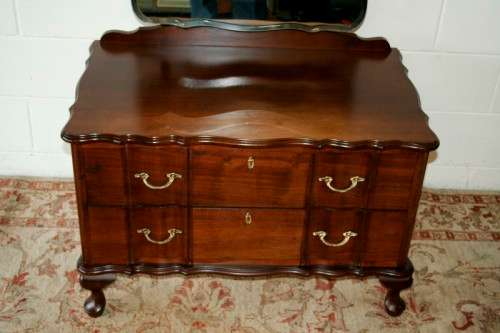 A fantastic vintage solid Imbuia cheval mirror dressing table with drawers & tilt mirror.RS17Bed