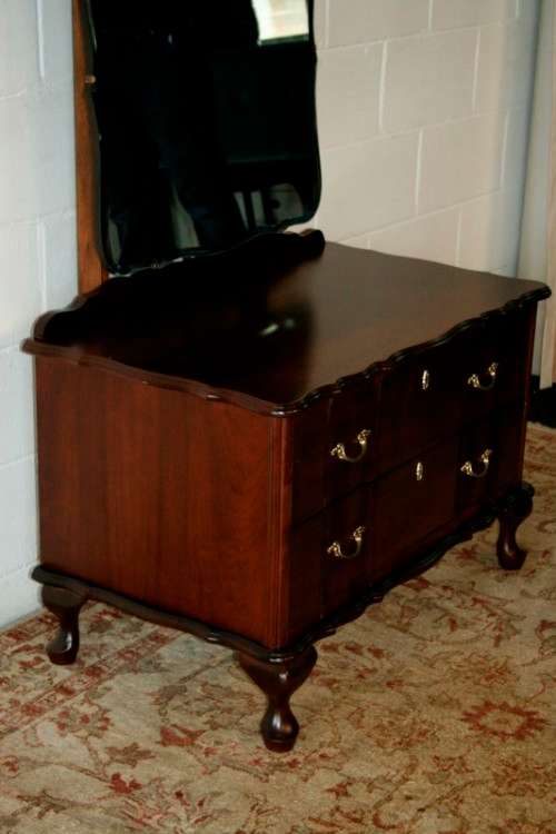 A fantastic vintage solid Imbuia cheval mirror dressing table with drawers & tilt mirror.RS17Bed