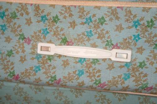 A stunning upholstered double-bed buttoned headboard with a Warner mattress & base.RS17Bed