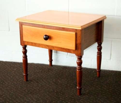 **RS17** A fabulous, stylish single-drawer yellow wood and imbuia bedside pedestal