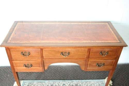 A superb original Edwardian "James Phillips" Sheraton ladies desk with leather top & inlay detailing