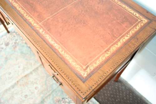 A superb original Edwardian "James Phillips" Sheraton ladies desk with leather top & inlay detailing
