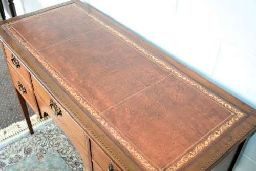 A superb original Edwardian "James Phillips" Sheraton ladies desk with leather top & inlay detailing