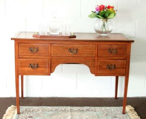 A superb original Edwardian "James Phillips" Sheraton ladies desk with leather top & inlay detailing