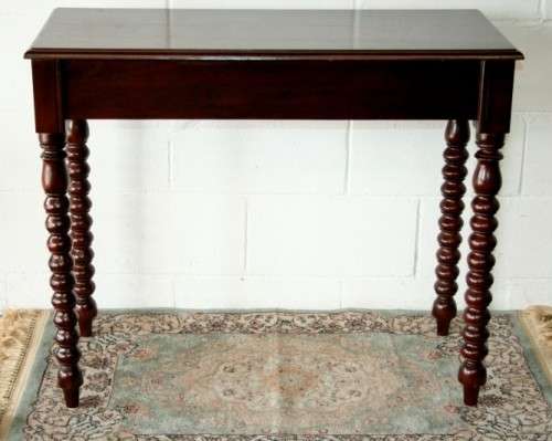 A beautiful and stylish single-drawer console/ hall table with gorgeous turned "bobbin" legs