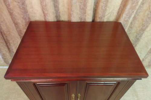 Fantastic and stunningly made double door mahogany cabinets on castors - ideal minibar in guest room
