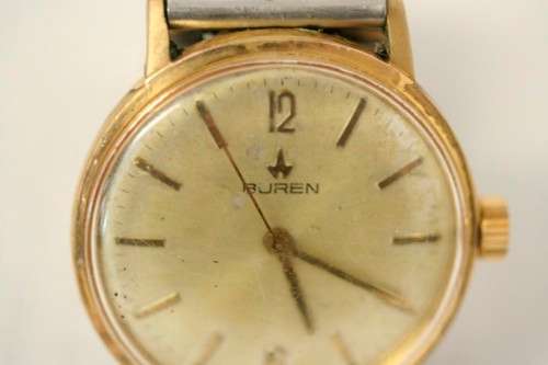 A superb vintage (1960's) gold plated gents Swiss made Buren wrist watch w/ a stainless steel strap