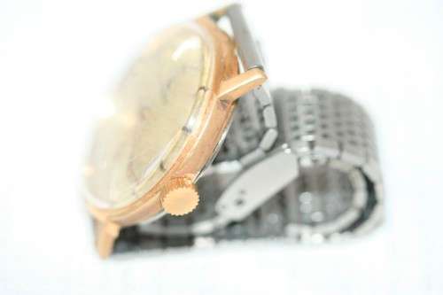 A superb vintage (1960's) gold plated gents Swiss made Buren wrist watch w/ a stainless steel strap