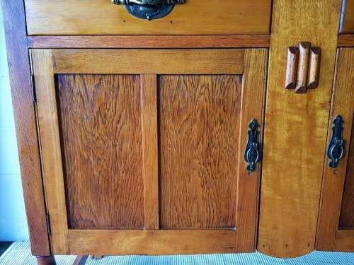 A stunning antique oak dresser/ bedroom stand with two drawers and two cupboards RS17Bed