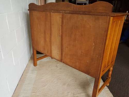 A stunning antique oak dresser/ bedroom stand with two drawers and two cupboards RS17Bed