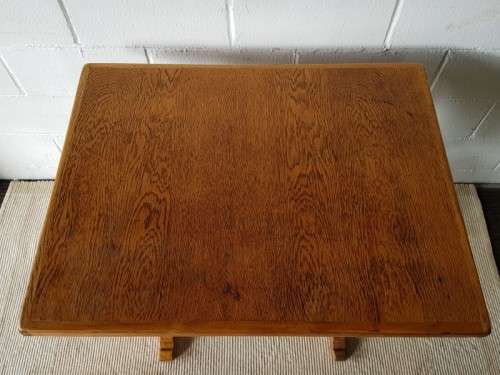 A well-made Oak coffee/ occasional table - perfect for a table lamp or a vase with flowers!