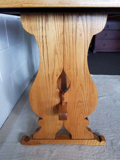 A well-made Oak coffee/ occasional table - perfect for a table lamp or a vase with flowers!