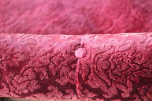 **RS17_Clearance** Edwardian antique carved oak chaise longue w/ period red velvet upholstery