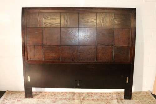 A stylish Oak finished wooden Queen Size headboard - amazing in a modern bedroom!RS17Bed