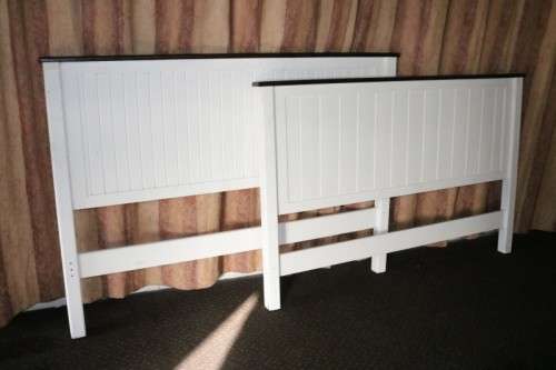 A lovely white painted wooden Queen Size bed headboard and footboard - stylish! - RS17Sale