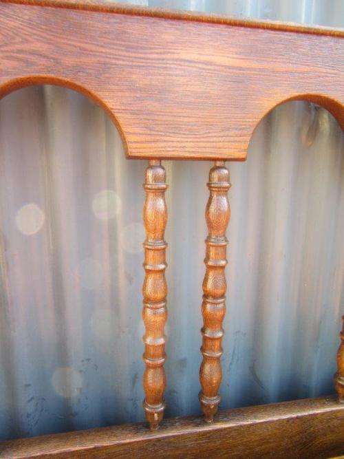 A superb antique Edwardian cognac oak "King-size" spindle headboard and footboard set RS17Bed