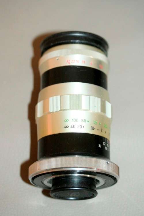 A superb vintage German made "Schneider-Kreuznach" Tele-Xenar 1:4/135mm (Diax b) camera lens