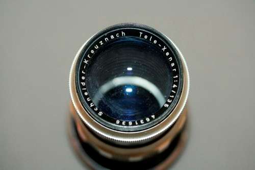 A superb vintage German made "Schneider-Kreuznach" Tele-Xenar 1:4/135mm (Diax b) camera lens