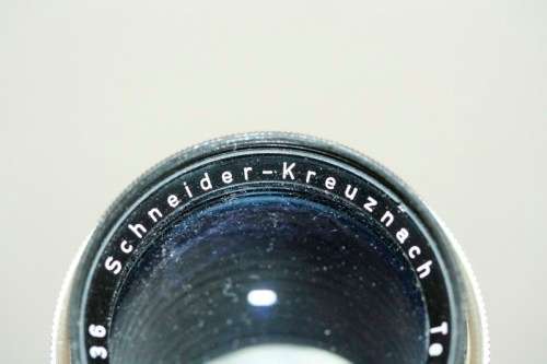 A superb vintage German made "Schneider-Kreuznach" Tele-Xenar 1:4/135mm (Diax b) camera lens