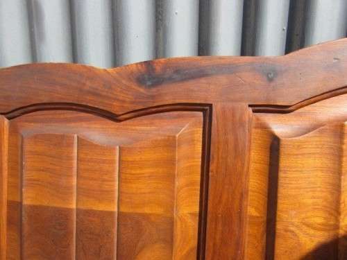 A beautiful vintage three-panel solid Imbuia double bed headboard and footboard set - RS17Bed