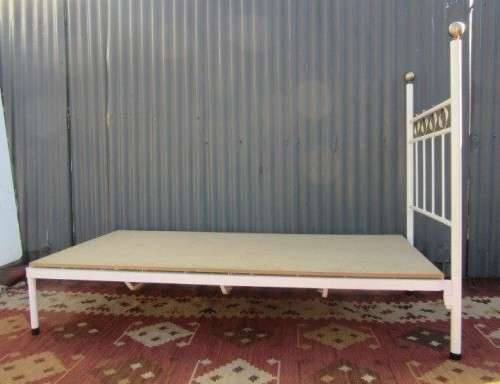 A wonderful (white) metal single bed (headboard and base combination) bed set - RS17Bed