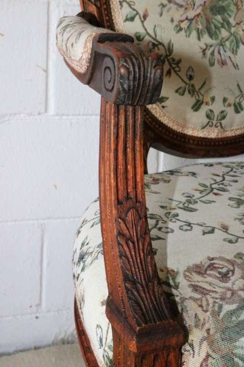 Magnificent antique Louis XIV solid Oak Fauteuil upholstered arm chair with intricate hand carving!