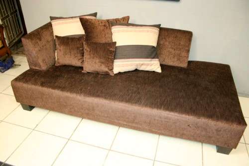 A superb modern (X-large) chocolate brown fabric couch w/ stunning cushions in exquisite condition