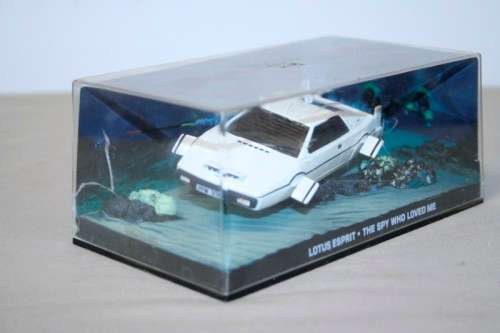 An awesome James Bond 007 "Lotus Esprit" die cast model car from the movie "The spy who loved me"