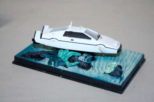 An awesome James Bond 007 "Lotus Esprit" die cast model car from the movie "The spy who loved me"