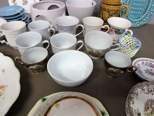 "Job Lot" An awesome collection of assorted porcelain and ceramic ware Incl. Royal Albert; RS17Sale