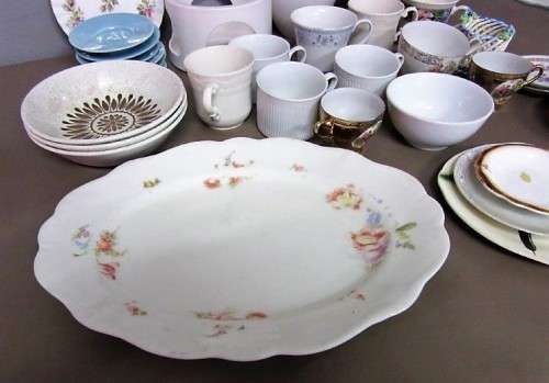 "Job Lot" An awesome collection of assorted porcelain and ceramic ware Incl. Royal Albert; RS17Sale