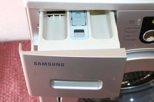 A superb silver Samsung (WF8500NHS) electronic front loader washing machine - fully working!