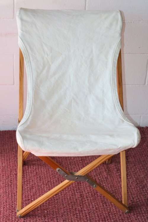 A fantastic modern "Tripolina Butterfly" folding chair w a removable slipcover - stylish & practical