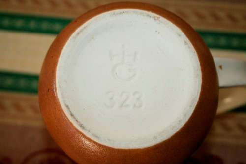 "Job Lot" A fabulous job lot of assorted porcelain & ceramic ware incl Royal Albert & more; RS17Sale