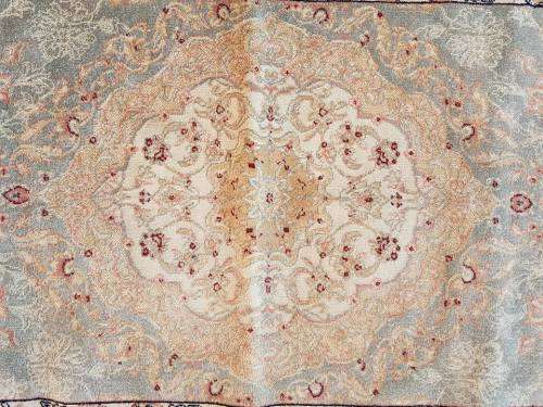 Two lovely navy blue and beige "Silky Shiraaz" carpets with a stunning patterns - price/carpet